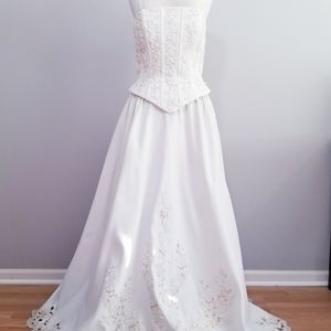 David's Bridal Wedding Gown